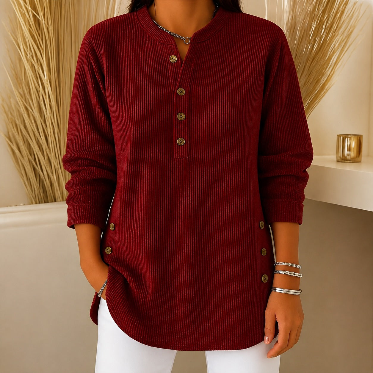 Jocelyn - Ein lässiger Damenpullover mit Knöpfen