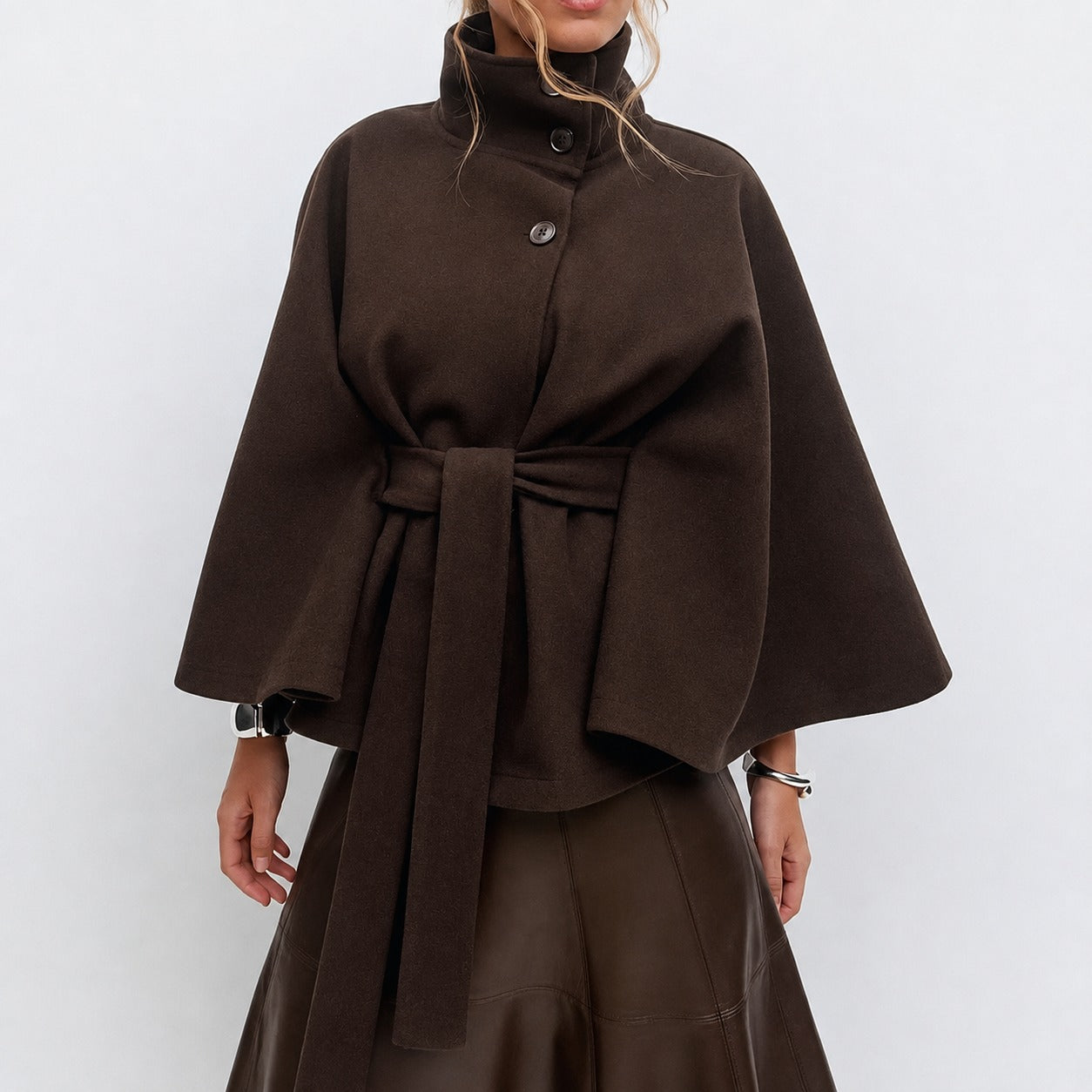 Loraine - Elegante Damenjacke mit Gürtel