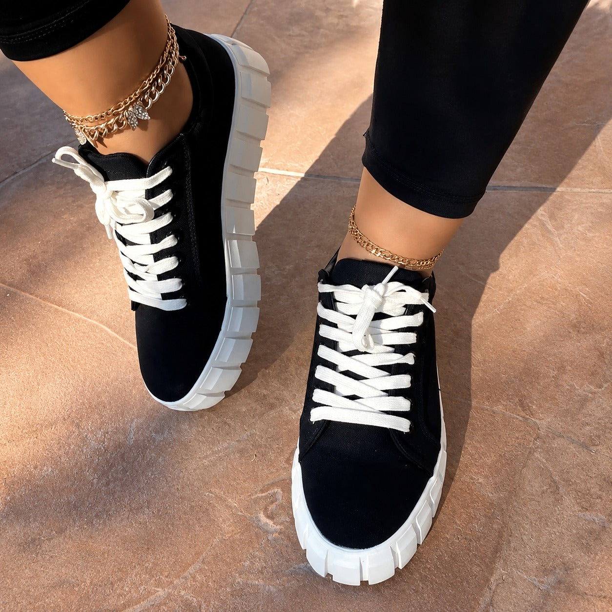 Marit - Bequeme Sportschuhe für Damen