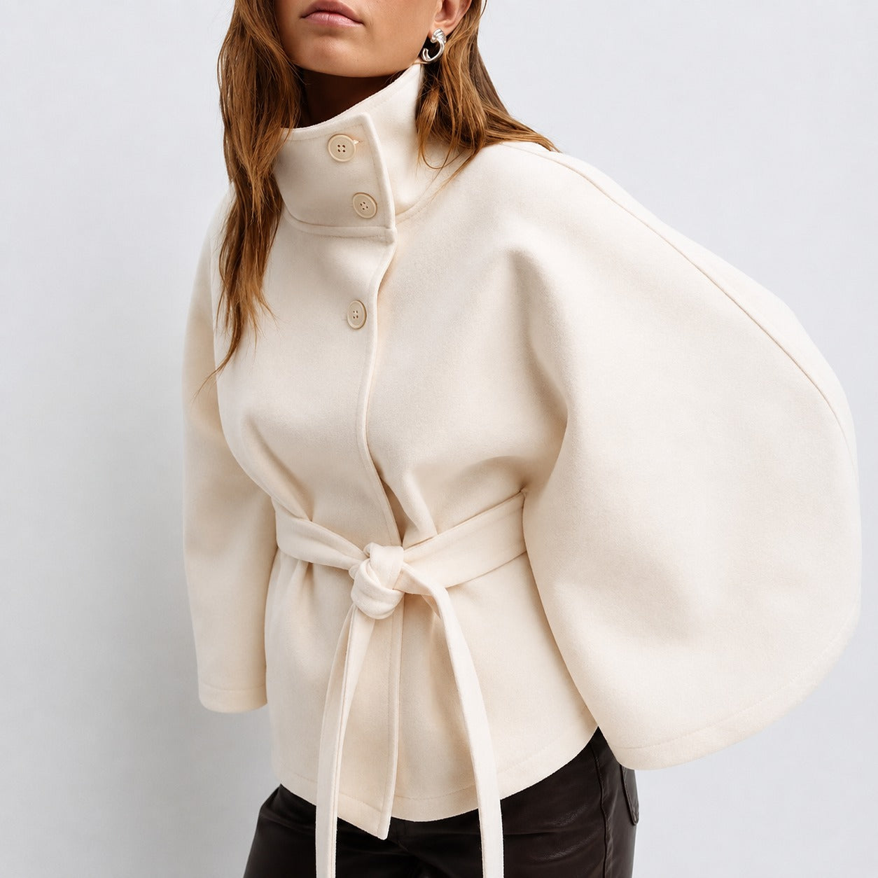 Loraine - Elegante Damenjacke mit Gürtel