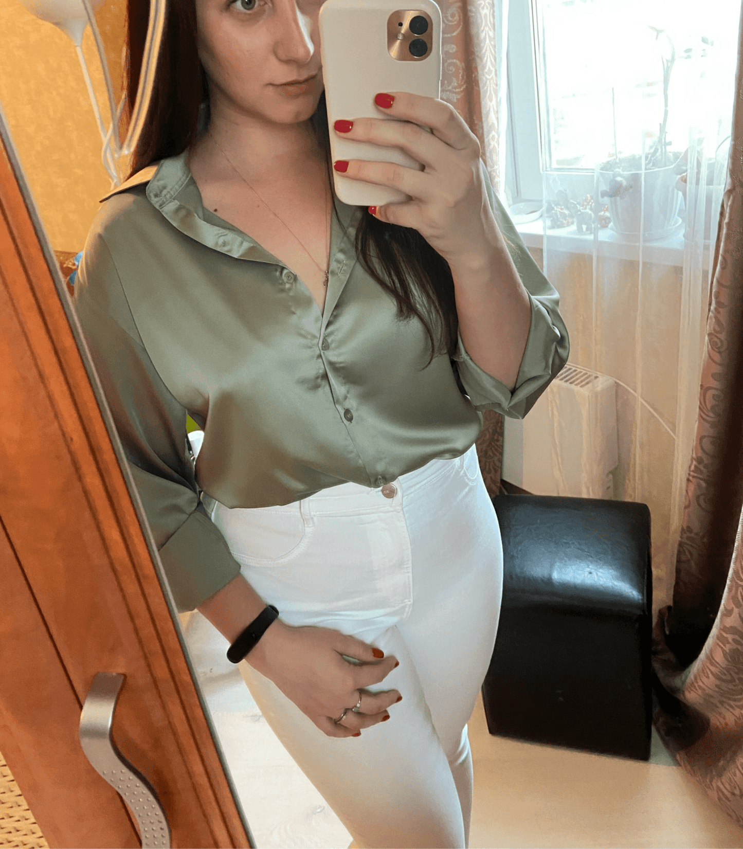 Magnolie - Seiden-Satin-Hemd mit Knöpfen