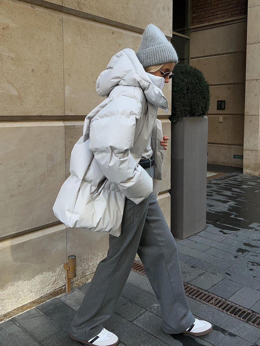 Romanova – Daunenjacke mit Kapuze