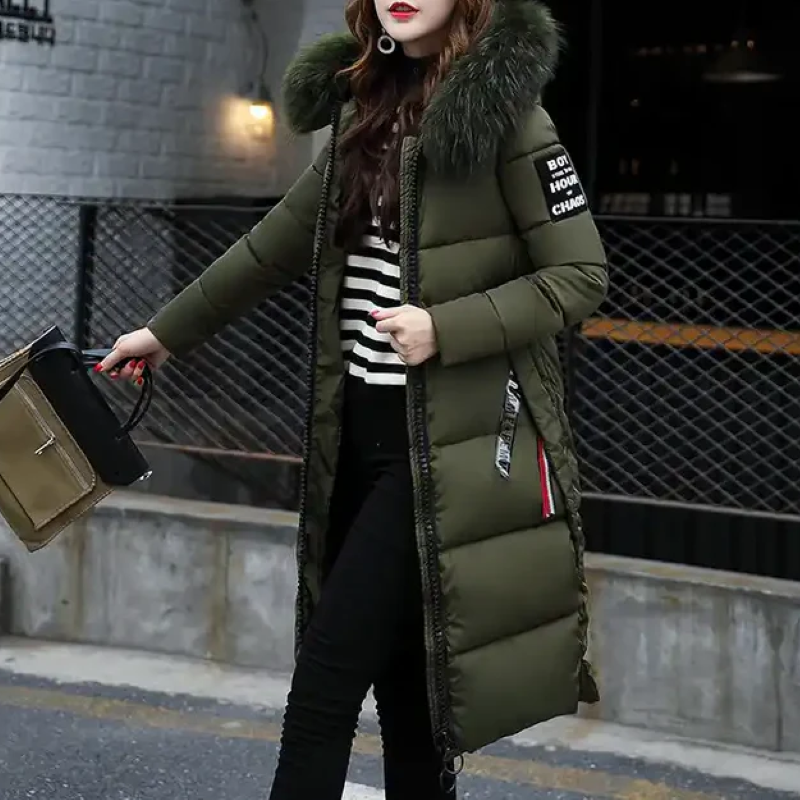 Amaya – Langer Mantel mit Fellkragen