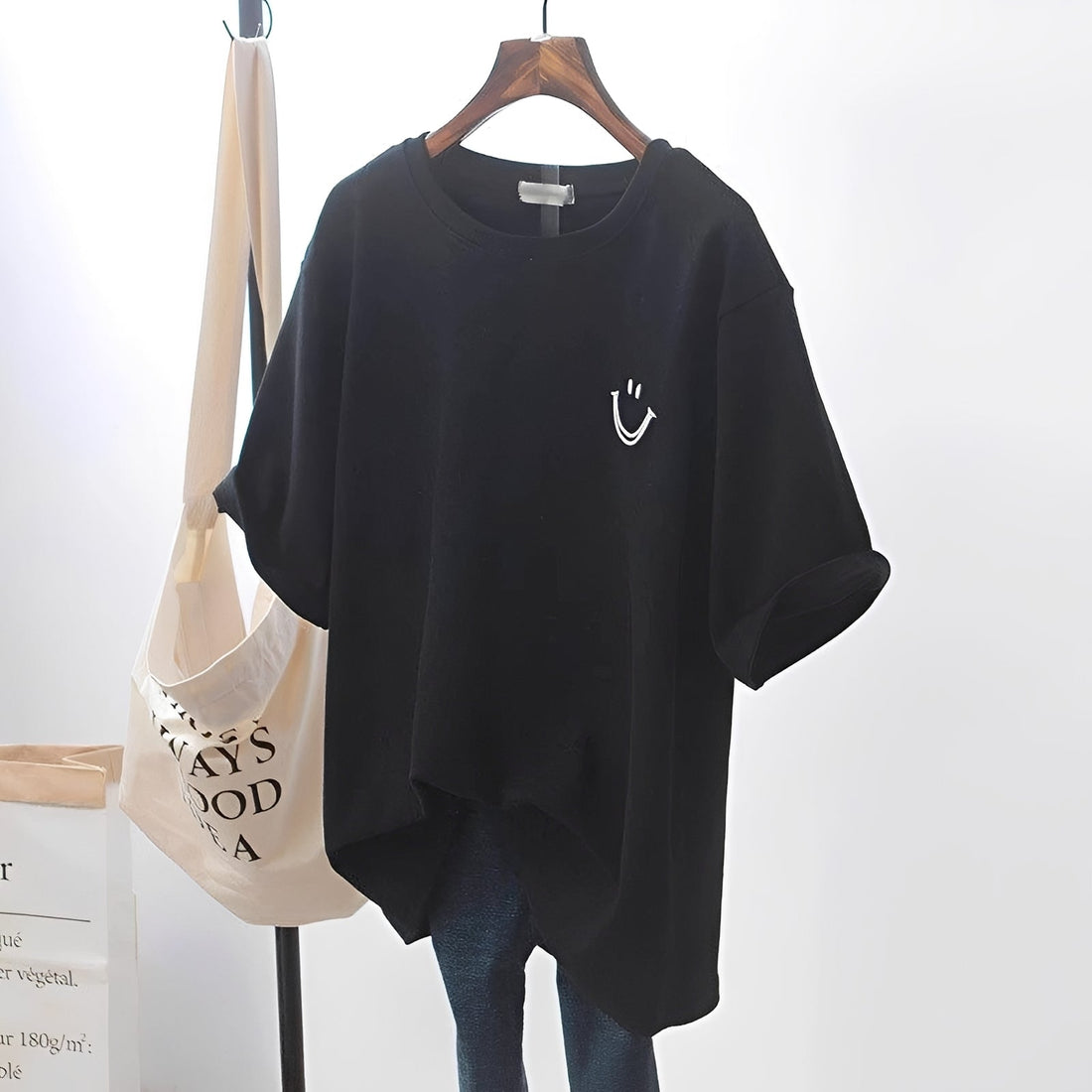 Selina - Modernes T-Shirt mit Print