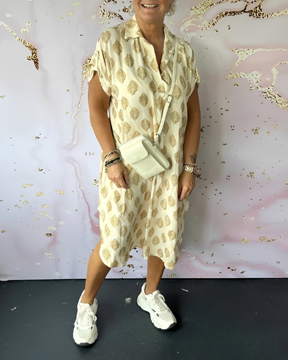 Kristina - stilvolles, locker geschnittenes Damenkleid mit Revers