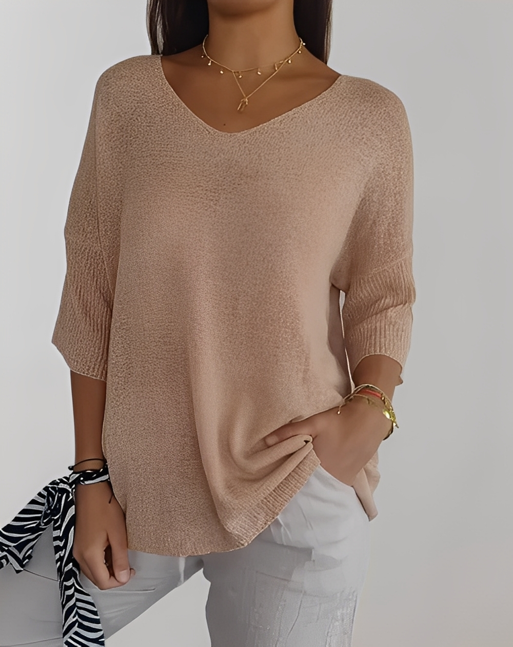 Jessé - women's sweater with V-neckline