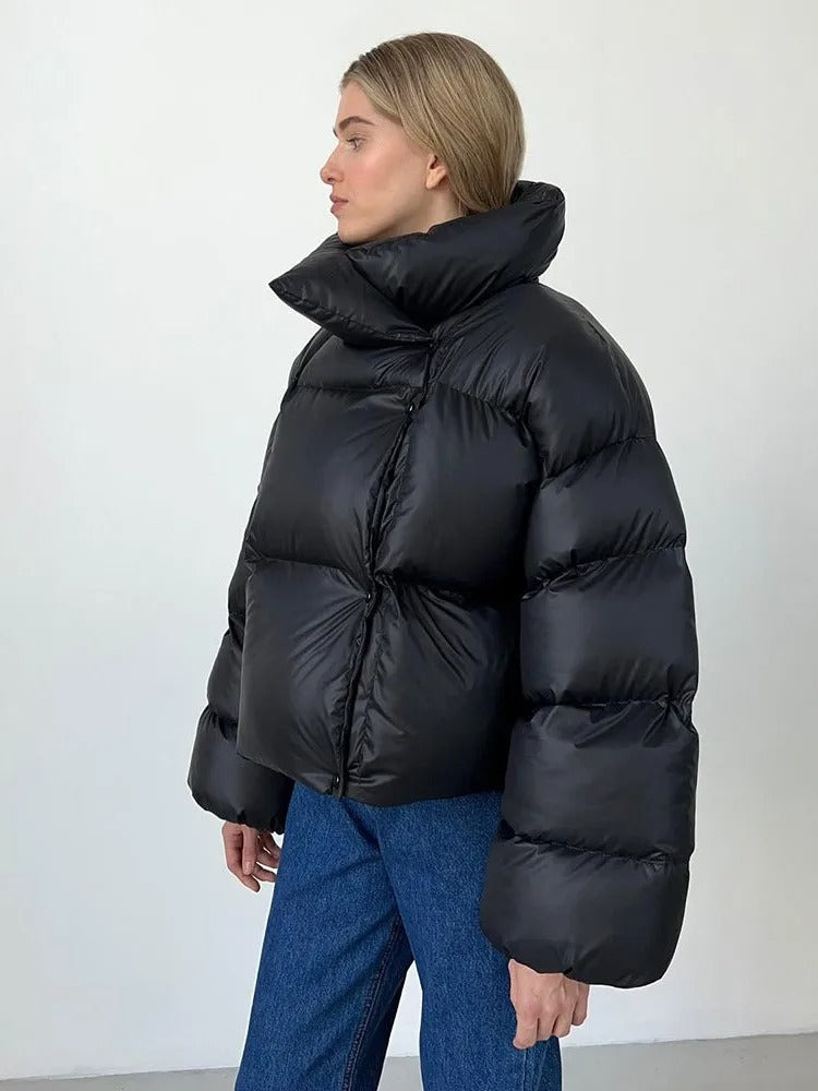 Jana – Gefütterte kurze Jacke mit Kapuze